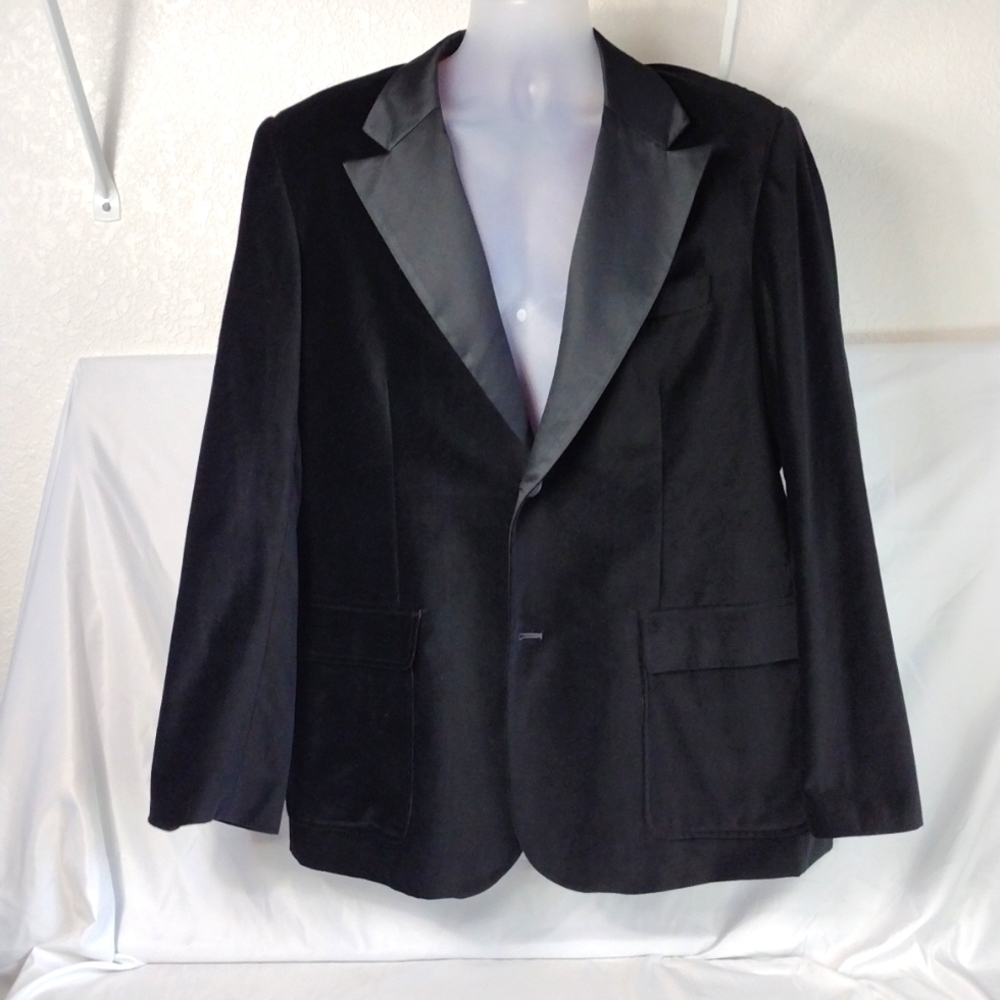 Beautiful men's English laundry Blazer size XXL new with tags
